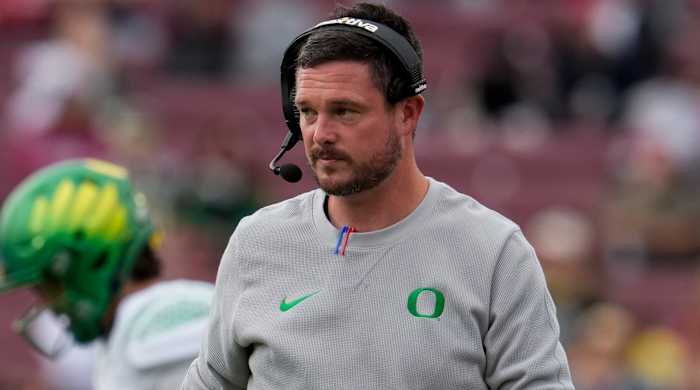 Oregon head coach Dan Lanning